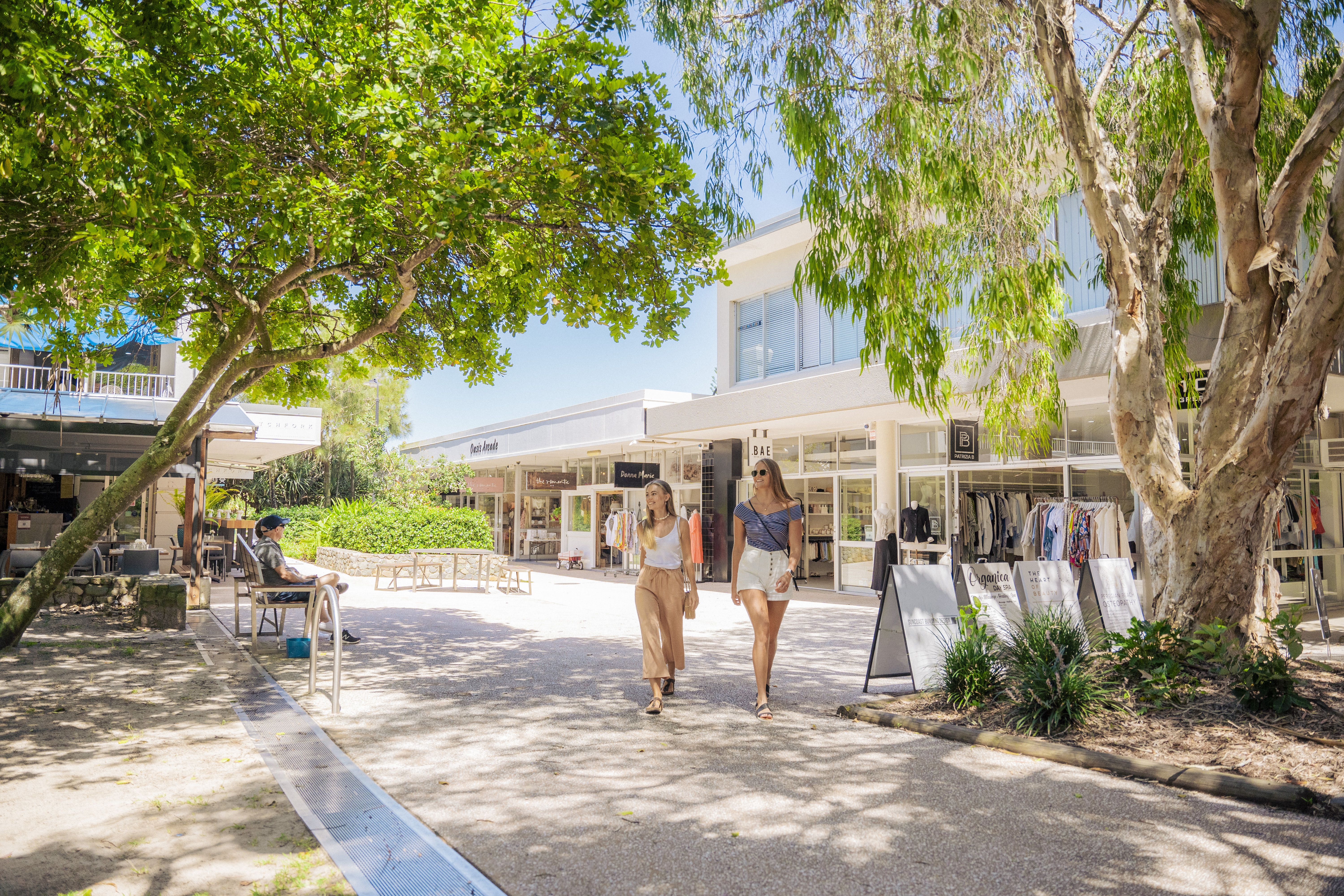 Visit Noosa A DAY IN PEREGIAN BEACH